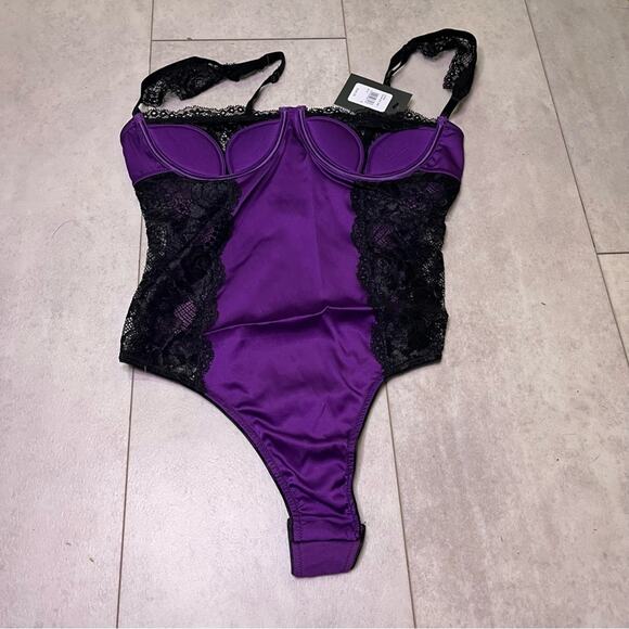 Fredericks of Hollywood Purple Black Ilana Lace Bodysuit Mesh Thong NWT Medium - Picture 2 of 15